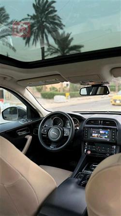 جاگوار F-Pace